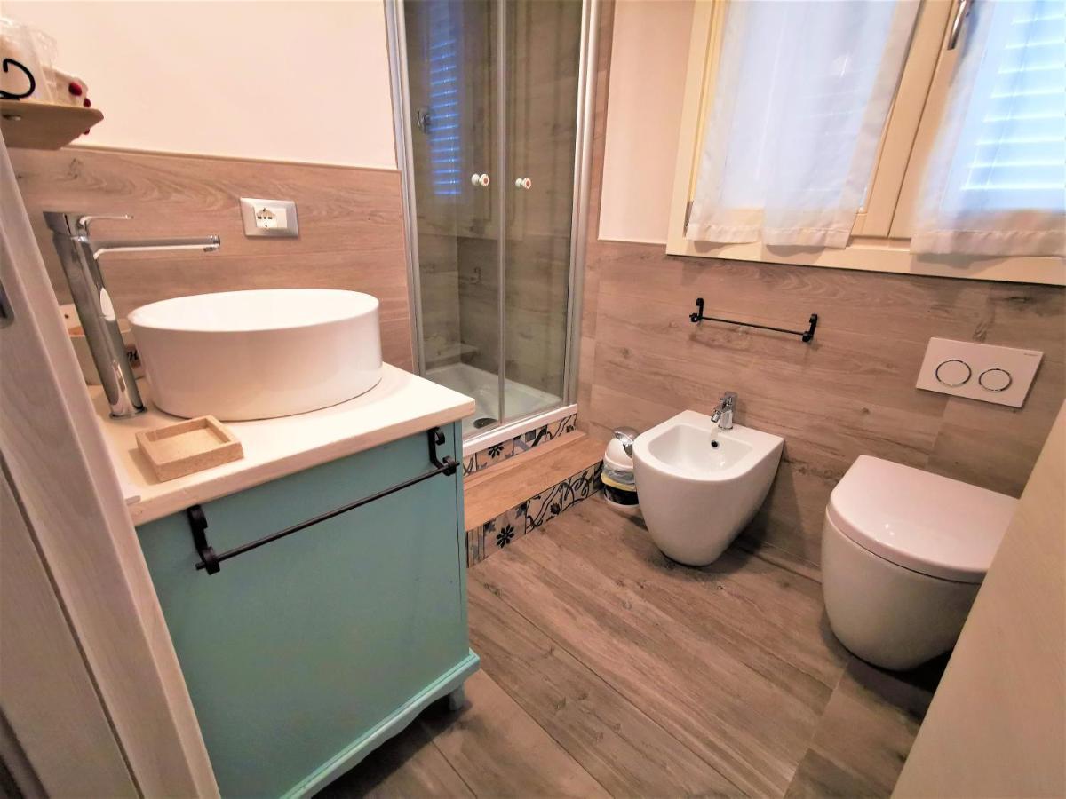 Alcivico3 Bed & Breakfast Чивитанова Марке Екстериор снимка