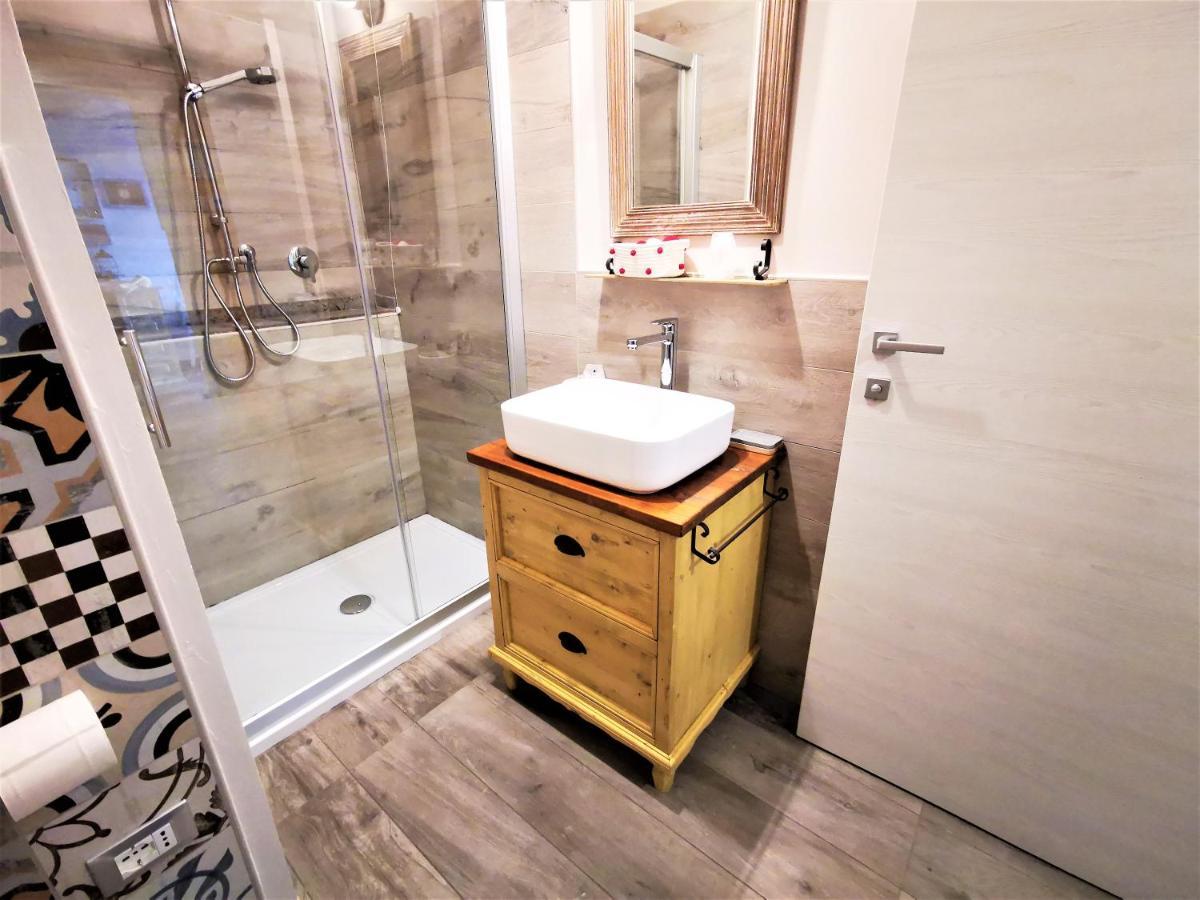Alcivico3 Bed & Breakfast Чивитанова Марке Екстериор снимка
