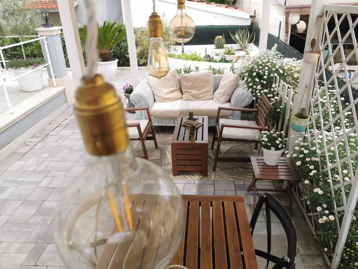 Alcivico3 Bed & Breakfast Чивитанова Марке Екстериор снимка