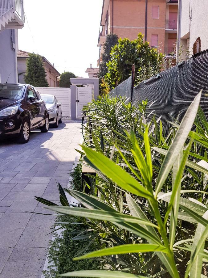 Alcivico3 Bed & Breakfast Чивитанова Марке Екстериор снимка