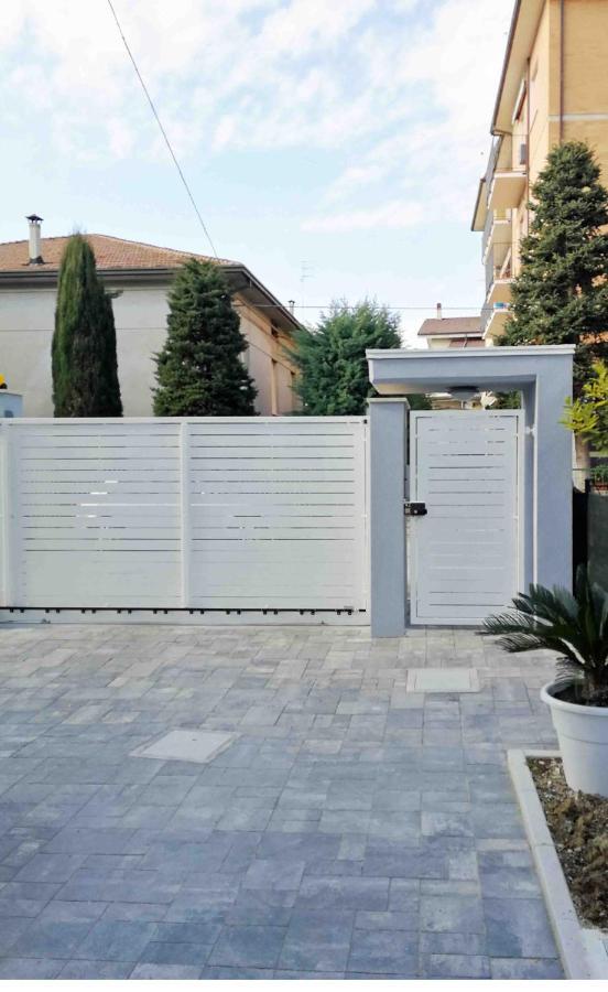 Alcivico3 Bed & Breakfast Чивитанова Марке Екстериор снимка